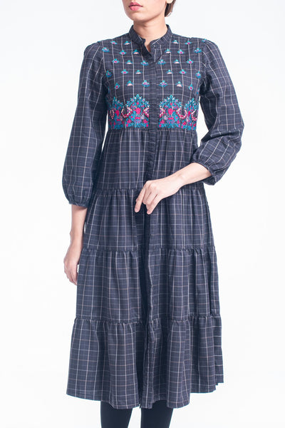 Women's Ethnic Trail