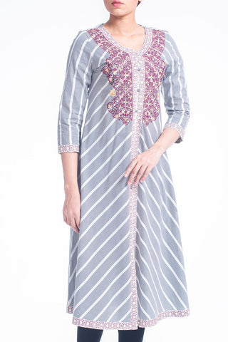 Women's Ethnic Trail