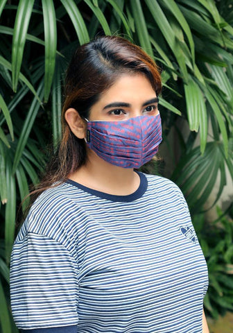 Pleated Woven Fashion Mask